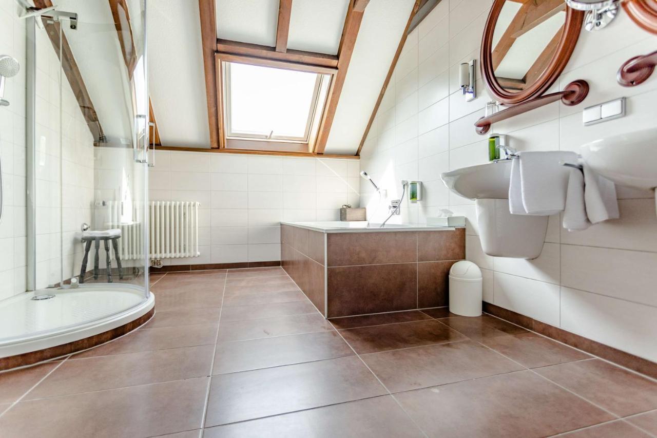 Western Polisina Hotel 4*